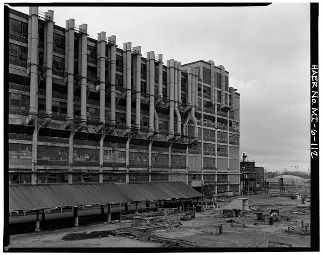 Dodge Hamtramck Plant BODY BUILDING, EAST ELEVATION, 1980