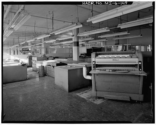 Dodge Hamtramck Plant MAIN BUILDING #3, FOURTH FLOOR, PLANT ENGINEERING OFFICE, VIEW NORTH, 1980
