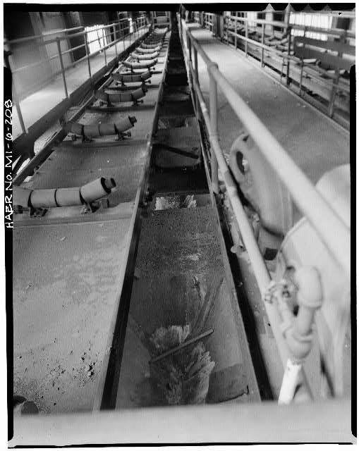 Dodge Hamtramck Plant POWER HOUSE, ABOVE EIGTH FLOOR, COAL CONVEYOR, SHOWING COAL BINS, 1980